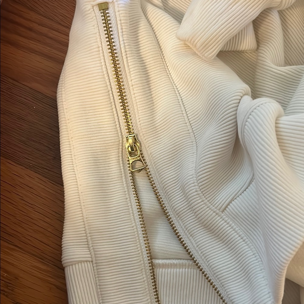 Varley Mae Crewneck Sweatshirt - Picture 7 of 7